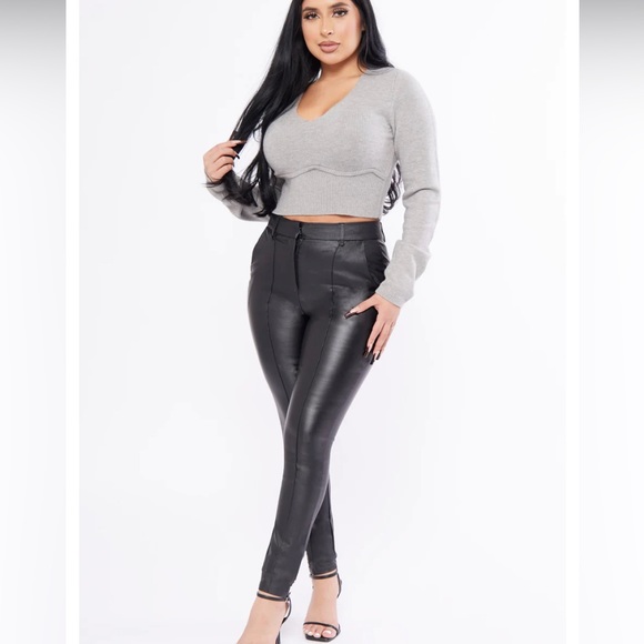 BBJ Los Angeles Pants - BBJ Los Angeles brand size M stretch waist black leggings- NWT